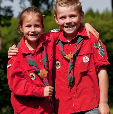 Bevers spelen samen bij Scouting